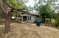 601 N Reed ST, Pleasanton, TX 78064