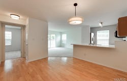 1125 Arbor Creek Drive, St Louis, MO 63122