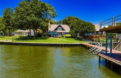 151 Seaside Drive, Gun Barrel City, TX 75156