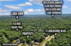 Leigh  LN, Bella Vista, AR 72714