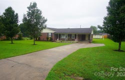 112 White Plains Drive, Kings Mountain, NC 28086