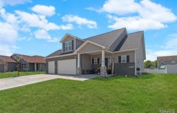 234 Beauregard Drive, Shiloh, IL 62221