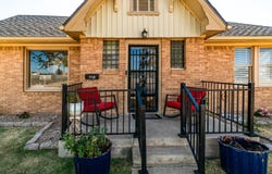 718 N El Paso Ave, Tulia, TX 79088