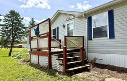 121 Harold Dr, Ashland, OH 44805