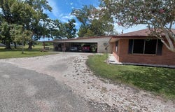 613 C/R 706, Angleton, TX 77515