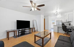 6224 SE APOLLO Way, Hillsboro, OR 97123