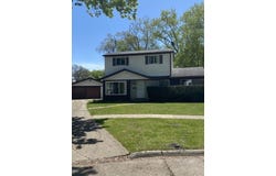 26084 Tawas Street, Madison Heights, MI 48071