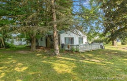 15026 Meddler Avenue, Gowen, MI 49326