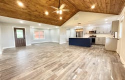 185 Sunshine Avenue, Cabool, MO 65689