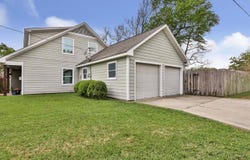 1005 Woods Dr, Liberty, TX 77575