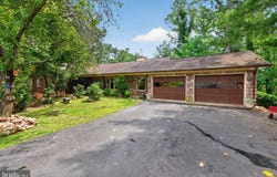 121 HERITAGE Drive, LURAY, VA 22835