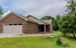 317 Oakwood Lane, Perryville, AR 72126