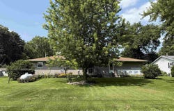 312 6Th Avenue W, Swea City, IA 50590