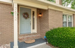 7612 Farm View Circle E, Indianapolis, IN 46256