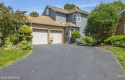 19 Fairway Boulevard, Monroe, NJ 08831
