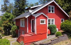 560 N 10TH ST, Coos Bay, OR 97420