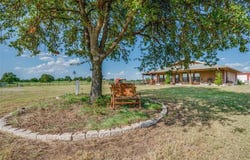 395 Yacht Cb Road, Oak Point, TX 75068