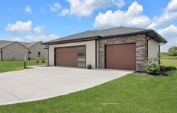 2021 Fairway Drive, Auburn, IN 46706