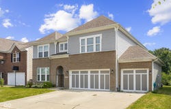 2401 Creek Bank Drive, Columbus, IN 47201