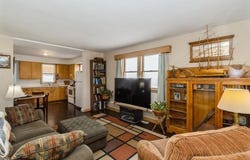 515 3rd Ave, IowaCity, IA 52245