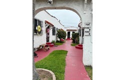 726 W 76th Street, Los Angeles, CA 90044
