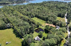196 Pemaquid Harbor Road, Bristol, ME 04558