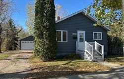1008  Main Street, BOTTINEAU, ND 58318