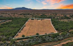 22 Paizalas Drive, Bosque, NM 87006