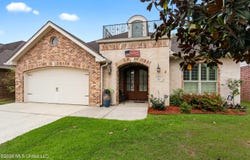 210 Fairway Villa, Diamondhead, MS 39525