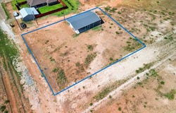 1614 Miller Street, Plains, TX 79355