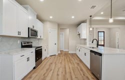 607 Escovedo Drive, Italy, TX 76651