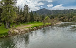 503 Quail Ln, GrantsPass, OR 97526