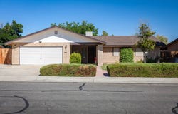325 S Locust St, Ridgecrest, CA 93555