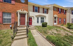 28 N Gawain Way, Hampton, VA 23669