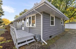 1105 Drexel, MACHESNEY PARK, IL 61115