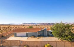 55540 Shannon Road, Landers, CA 92285