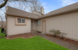 5987 N Kansas Avenue, Gladstone, MO 64119