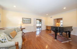 627 OLYMPIA HILLS CIRCLE, BERWYN, PA 19312