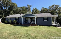636 Willis Road, Dallas, NC 28034