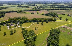 1946 Drane Ln, Eminence, KY 40019