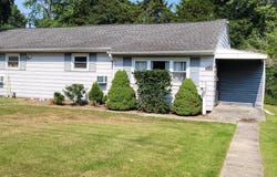 1459 Manatuck Blvd, Bay Shore, NY 11706