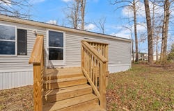 1260 E County Line Rd NE, Palmyra, IN 47164