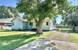 915 Mentlick Dr, Colby, KS 67701
