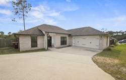 400 Scooter Cove, Crestview, FL 32539