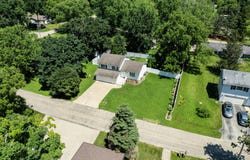 N7686 Rendell Dr, Elkhorn, WI 53121