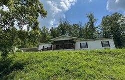 81 Beech Grove Road, Isonville, KY 41149