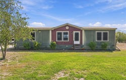 480 County Rd 222, Orange Grove, TX 78372
