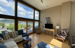 606 CASCADE AVE, Hood River, OR 97031