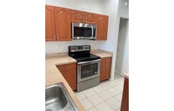 6057 SW 19th Pl, North Lauderdale, FL 33068