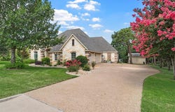 1195 Autumn Oaks Circle, China Spring, TX 76633